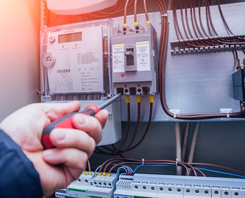 Expertiză în Înlocuirea Instalației Electrice: Soluții Personalizate pentru Apartamentele cu 3 Camere 3 how-do-your-electrical-panels-work?-we-answer-your-questions